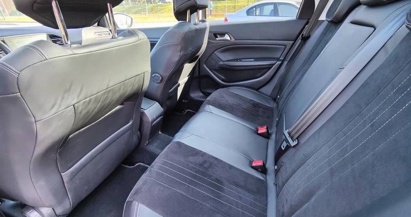Peugeot 308 cena 46500 przebieg: 139000, rok produkcji 2017 z Siewierz małe 301